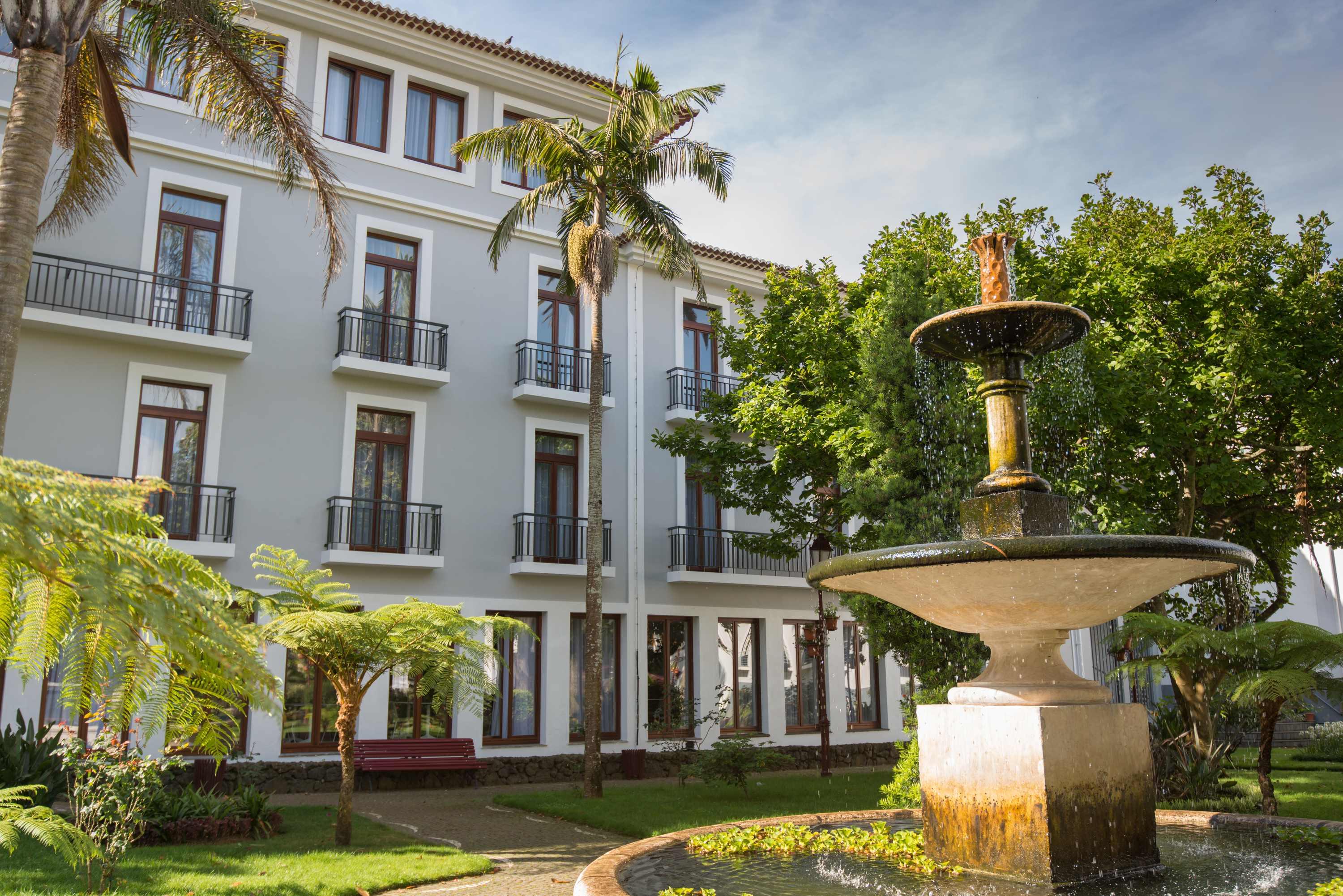 Azoris Angra Garden - Plaza Hotel Angra do Heroísmo Eksteriør billede